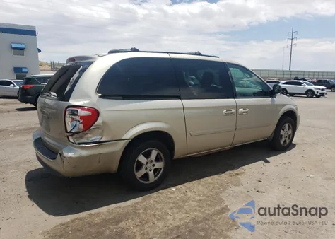 2005 Dodge Grand Caravan Sxt z USA, uszkodzony, nr VIN 2D4GP44L25R171984